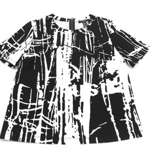 Back and White abstract shirt